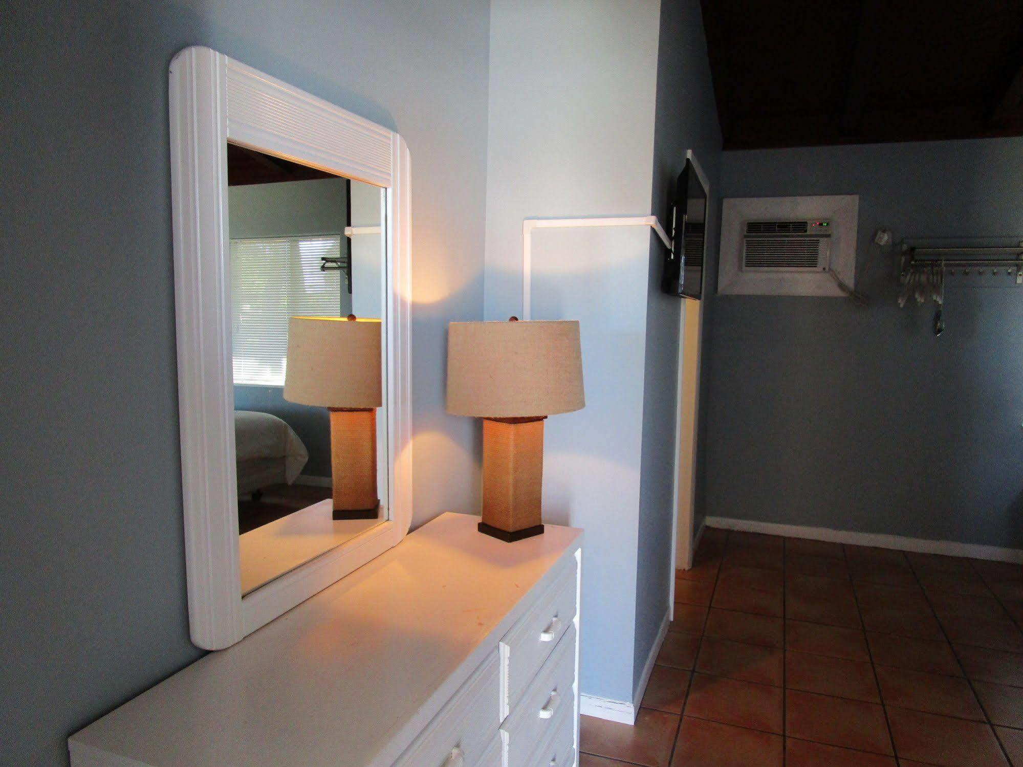 Fiesta Key Rv Resort Premium Room 1 Layton Exterior foto