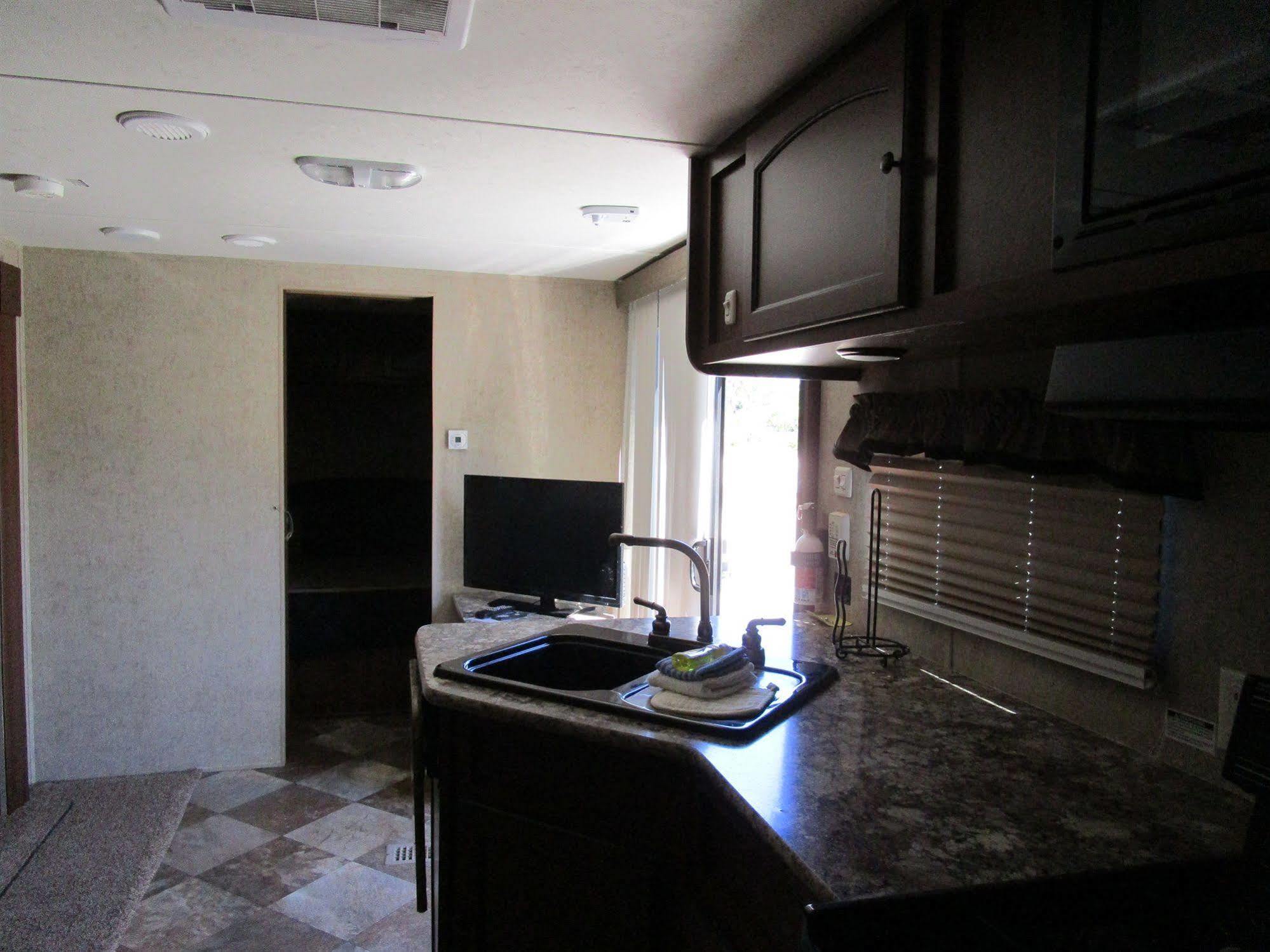 Fiesta Key Rv Resort Premium Room 1 Layton Exterior foto